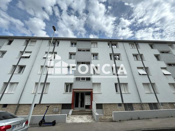 Location Appartement 4 pièces 66.85 m² - 9 RUE HENRI FOCILLON Dijon 21000