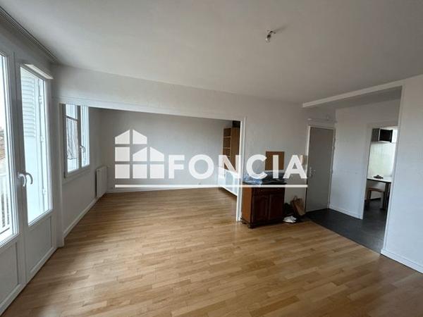 Location Appartement 4 pièces 66.85 m² - 9 RUE HENRI FOCILLON Dijon 21000