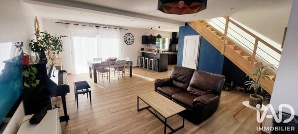 Maison à vendre 8 pièces 145,89 m² Barjouville