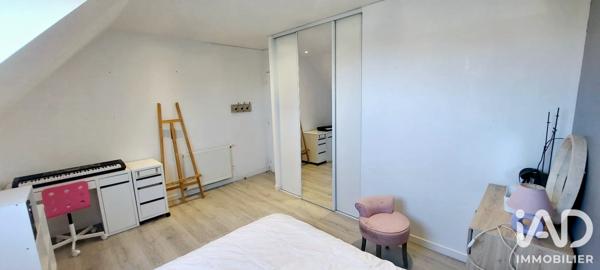 Maison à vendre 8 pièces 145,89 m² Barjouville