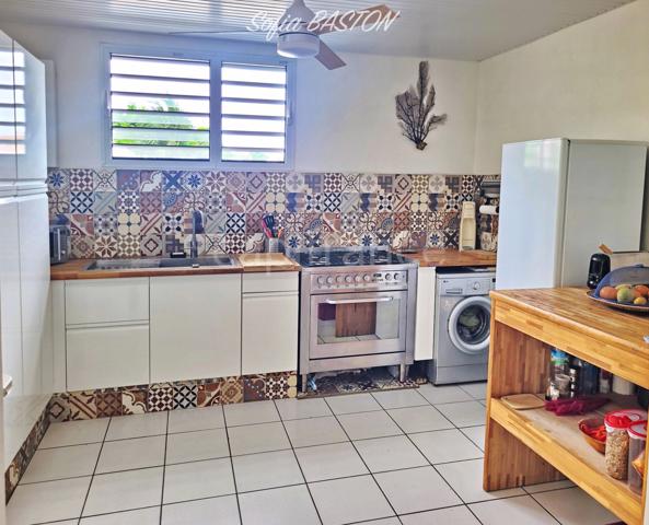 À VENDRE 972 MARTINIQUE – LES TROIS-ÎLETS – MAISON 209 M² HABITABLES – 4 LOGEMENTS – JARDIN ET TERRASSES