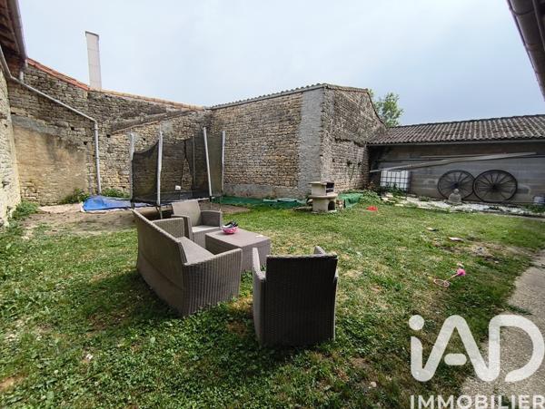 Maison à vendre 8 pièces 270,88 m² Chenay