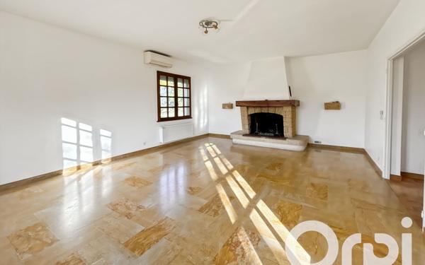 Maison à vendre    4 pièces •  Bollène