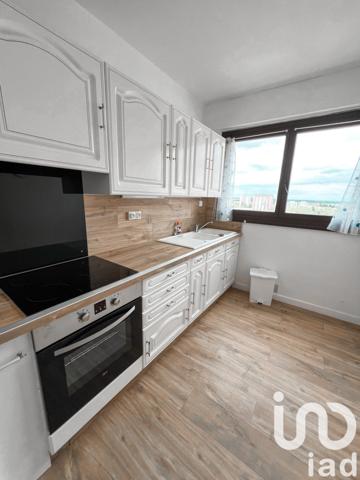 Appartement 4 pièces de 84 m² à Poitiers (86000)