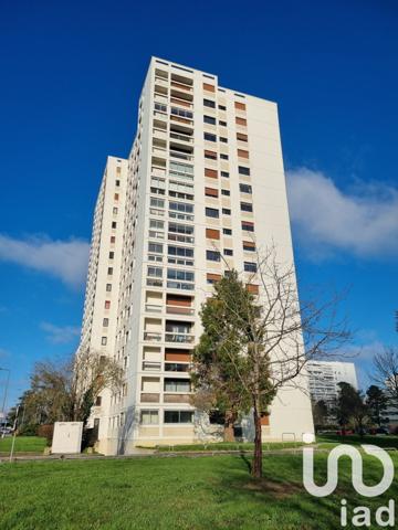 Appartement 4 pièces de 84 m² à Poitiers (86000)