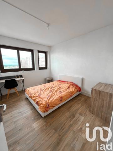 Appartement 4 pièces de 84 m² à Poitiers (86000)