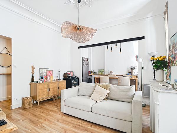 Appartement 2 pièces 46 m2 à vendre Secteur La Joliette 13002 Marseille