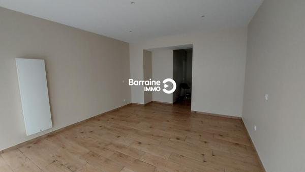 Location appartement entrepôt local activité à Morlaix 32.94m²