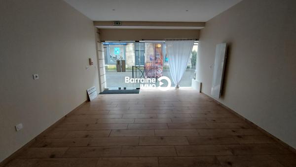 Location appartement entrepôt local activité à Morlaix 32.94m²