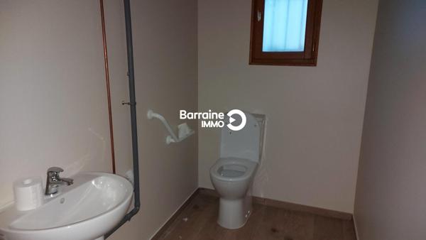 Location appartement entrepôt local activité à Morlaix 32.94m²