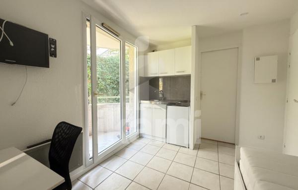 Studio proche toutes commodités et transports