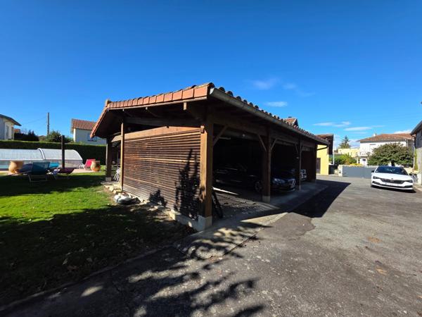 Agreable maison avec piscine, T2 et garage - terrain arboré, 5mins du centre ville.