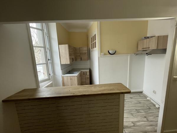 Location Appartement 4 pièces Issoudun (36100) - CENTRE VILLE