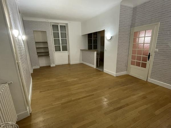 Location Appartement 4 pièces Issoudun (36100) - CENTRE VILLE