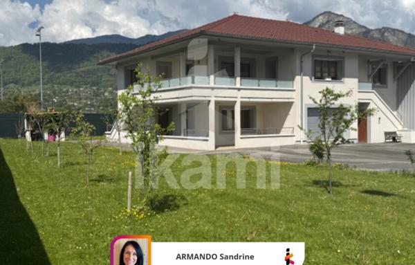 MARIGNIER MAISON  ET ENTREPOT 557 M2