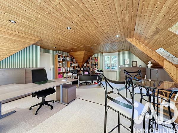 Maison à vendre 13 pièces 303 m² Saint-Chély-d'Apcher