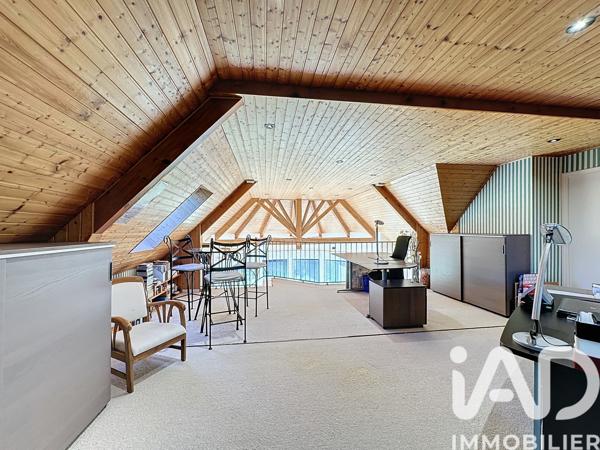 Maison à vendre 13 pièces 303 m² Saint-Chély-d'Apcher