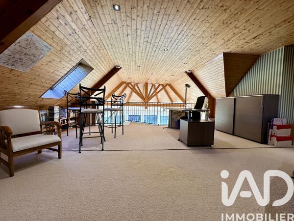 Maison à vendre 13 pièces 303 m² Saint-Chély-d'Apcher