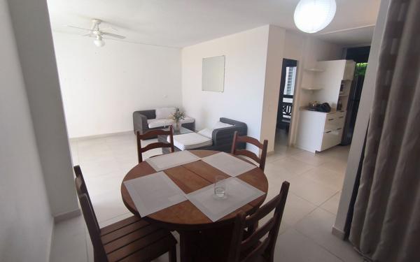 Appartement à vendre    2 pièces • 48 m2 Le Gosier