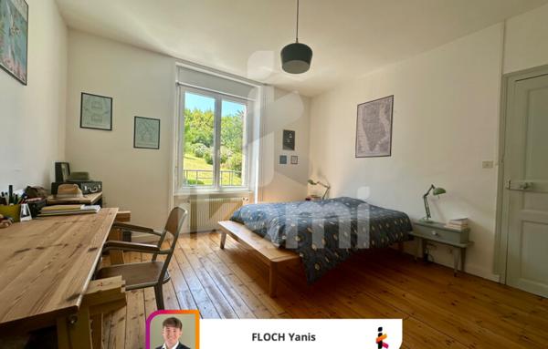 Maison de charme des années 30 avec jardin, véranda et terrasse à deux pas de la gare