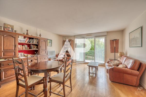 Appartement Rueil Malmaison 4 pièce(s) 88.77 m2 €572 000 ** - Référence 19381