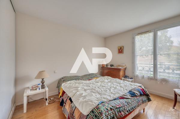 Appartement Rueil Malmaison 4 pièce(s) 88.77 m2 €572 000 ** - Référence 19381