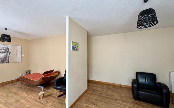 Appartement à vendre    3 pièces • 75,90 m2 Niort