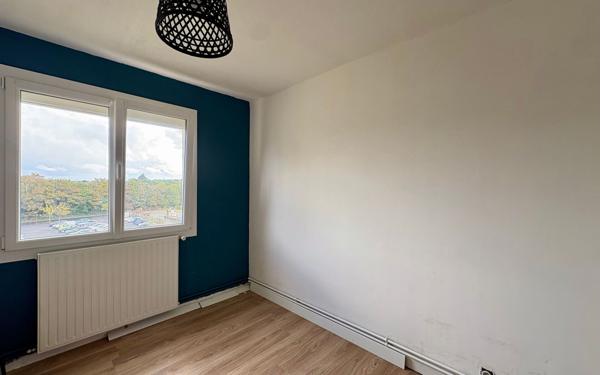 Appartement à vendre    3 pièces • 75,90 m2 Niort