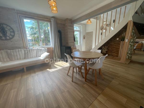 Belle maison en pierre de 4 chambres avec jardin de 515 m2 plat et clôturé.