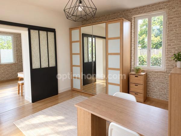 Belle maison en pierre de 4 chambres avec jardin de 515 m2 plat et clôturé.