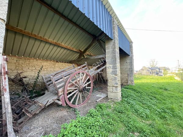 Terrain à bâtir avec dépendance Louresse Rochemenier 427 m2 D5961