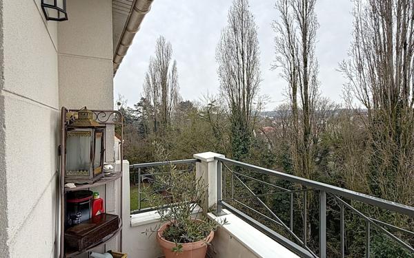 Appartement à vendre    3 pièces • 80 m2 Villeparisis