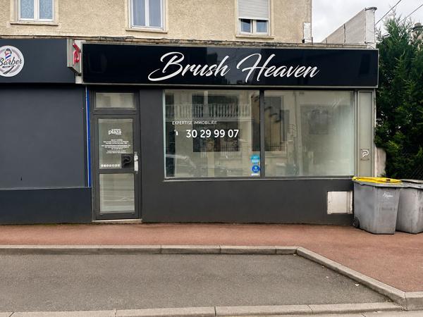 Local commercial 3 pièces 77.18 m2