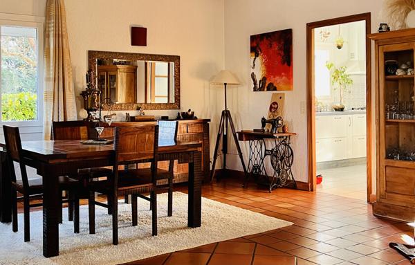 MAISON PROVENCALE AVEC PISCINE - RARE