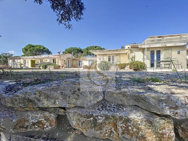Maison à vendre 10 pièces de 247 m²