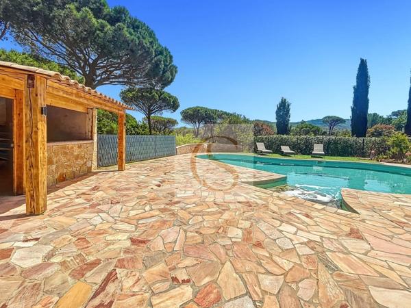 Maison à vendre 10 pièces de 247 m²