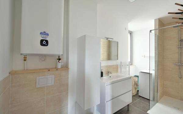 Appartement à louer    3 pièces • 40,05 m2 Oullins