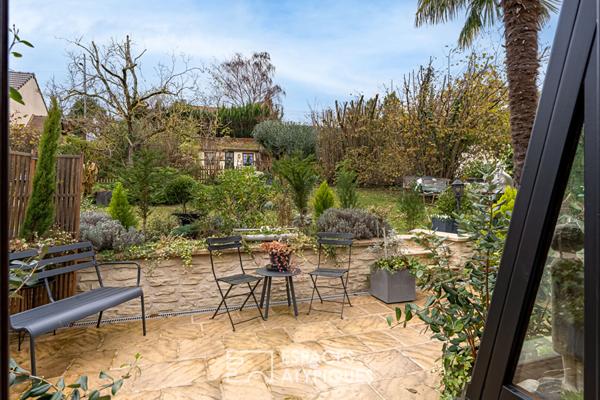 L’adresse idéale : maison avec dépendance au calme, proche gare et commerces