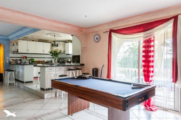 Maison à vendre |  Ussac |  7 pièces | 183 m²