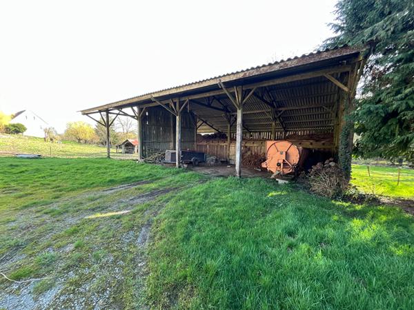 A vendre maison à Mérillac - 6 pièces, entre Merdrignac et Saint Meen Le Grand