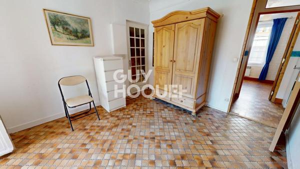 EXCLUSIVITÉ - HYPERCENTRE : Duplex de Caractère aux Multiples Possibilités