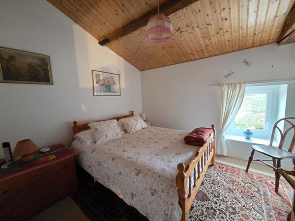 Maison Le Poire Sur Vie 6 pièce(s) - Idéal si vous avez des animaux !!