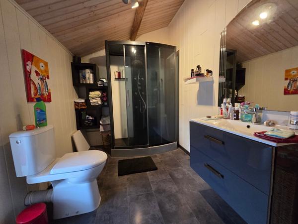 Maison Le Poire Sur Vie 6 pièce(s) - Idéal si vous avez des animaux !!