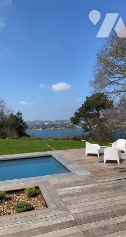 PLOUGASTEL-DAOULAS (29470) -Située dans un environnement privilégié, cette magnifique propriété...