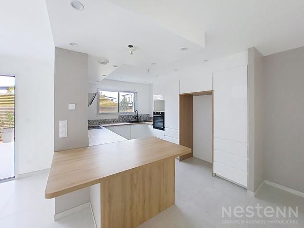 A VENDRE ANGERS Quartier Saint Léonard maison contemporaine 5 pièces 4 chambres avec garage et jardin