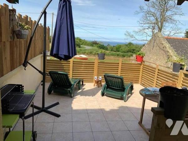 MAISON VUE MER -  BAIE DE CANCALE, ACCÈS DIRECT PLAGE ET GR 34.

Face à la magnifique Baie de...