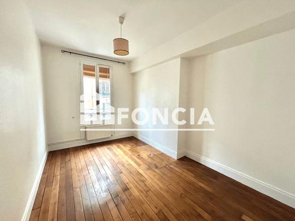 Location Appartement 2 pièces 39.8 m² - 35 AVENUE DE LA REPUBLIQUE Montrouge 92120