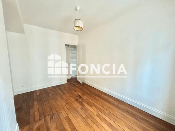 Location Appartement 2 pièces 39.8 m² - 35 AVENUE DE LA REPUBLIQUE Montrouge 92120