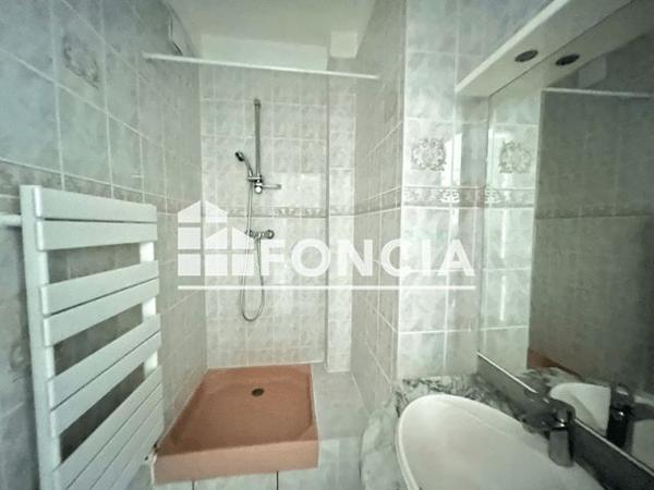 Location Appartement 2 pièces 39.8 m² - 35 AVENUE DE LA REPUBLIQUE Montrouge 92120