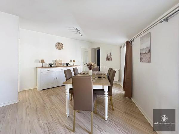Location                                                      Appartement
                        
                     3 pièces                      80 m2                     à Le Coteau